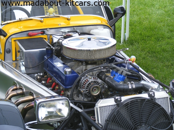 DJ sportscars - Rush. Rover V8 installation