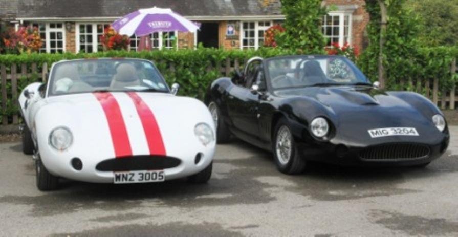 1 TOC day Froxfield Sept 2019  Note the Tribute parasol in the background.jpg
