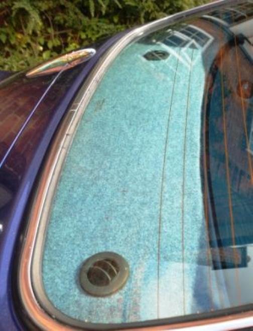1 a renewed parcel shelf.JPG