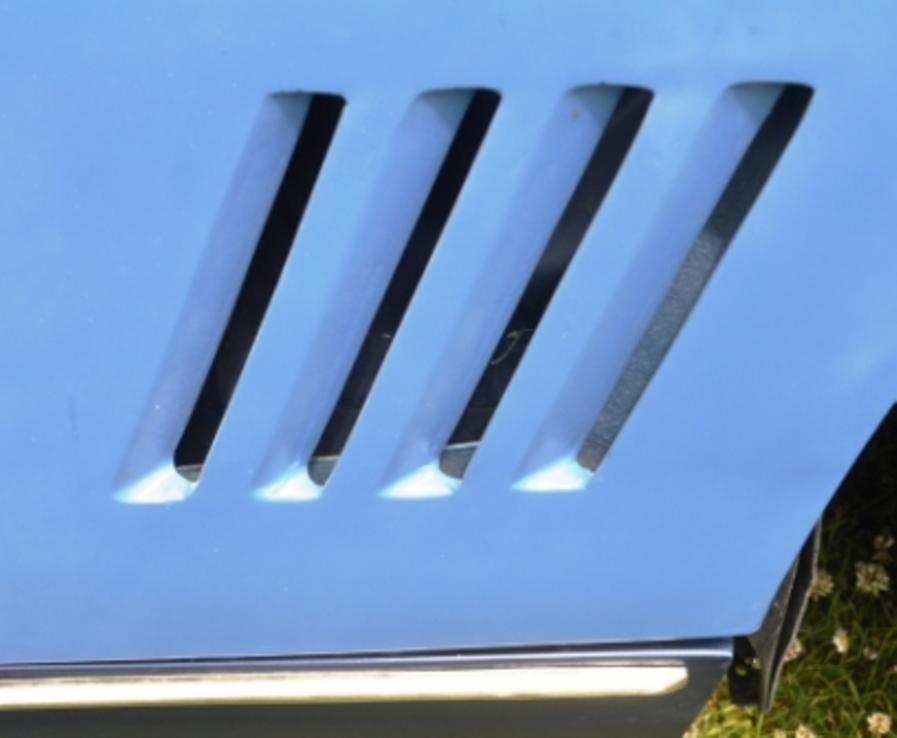 6 R bonnet vents.jpg