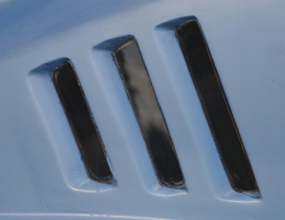 9 R rear vent windows.jpg