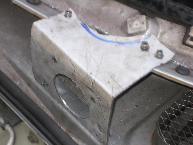 Wiper bracket in situ.JPG