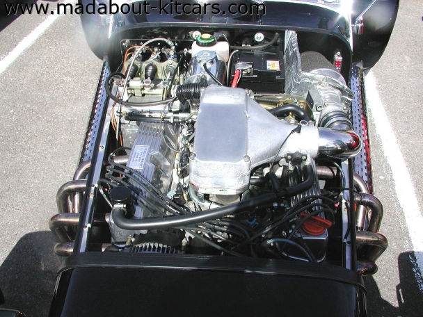 DJ sportscars - Rush. Rover V8 snug fit