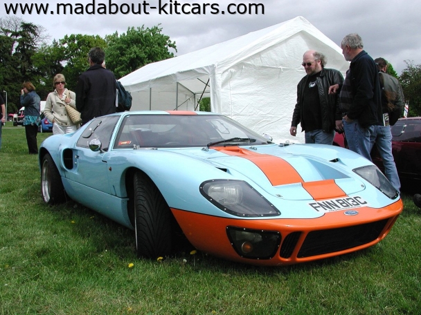 GTD Supercars - GTD40. Looks great in Gulf colours