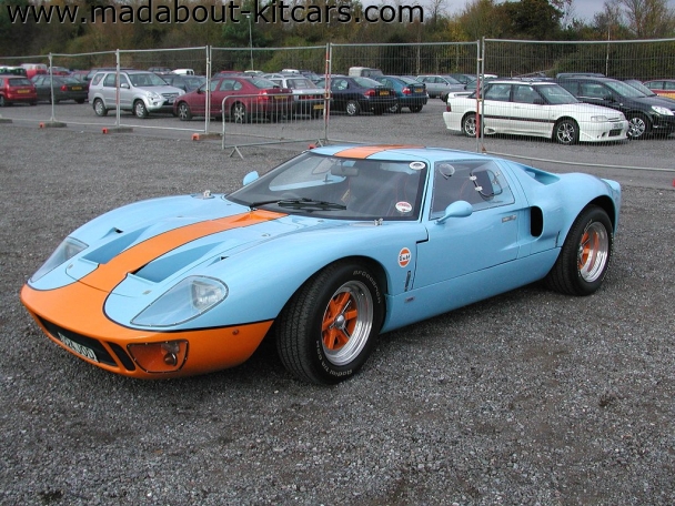 GTD Supercars - GTD40. Lovely in Gulf colours