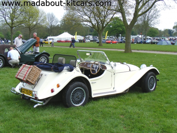 Merlin Sports Cars - Merlin TF. Ready for a picnic